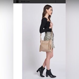 DARCY MARKS LONDON TAN SHOULDER BAG